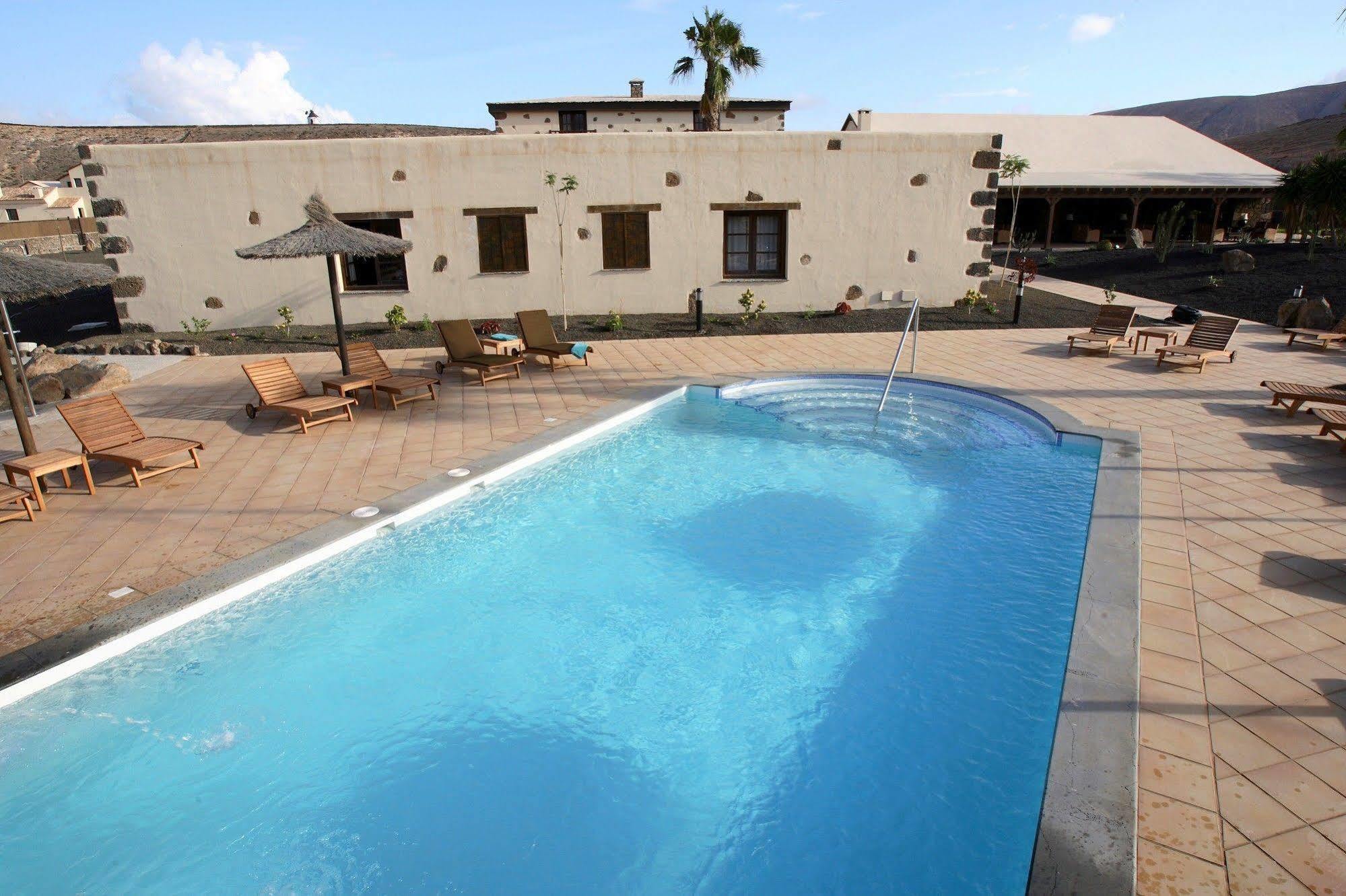 Villas Oasis Casa Vieja La Oliva Esterno foto